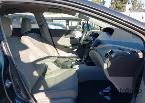 2012 Honda Civic Hf from USA, damaged, VIN 2HGFB2F64CH553103